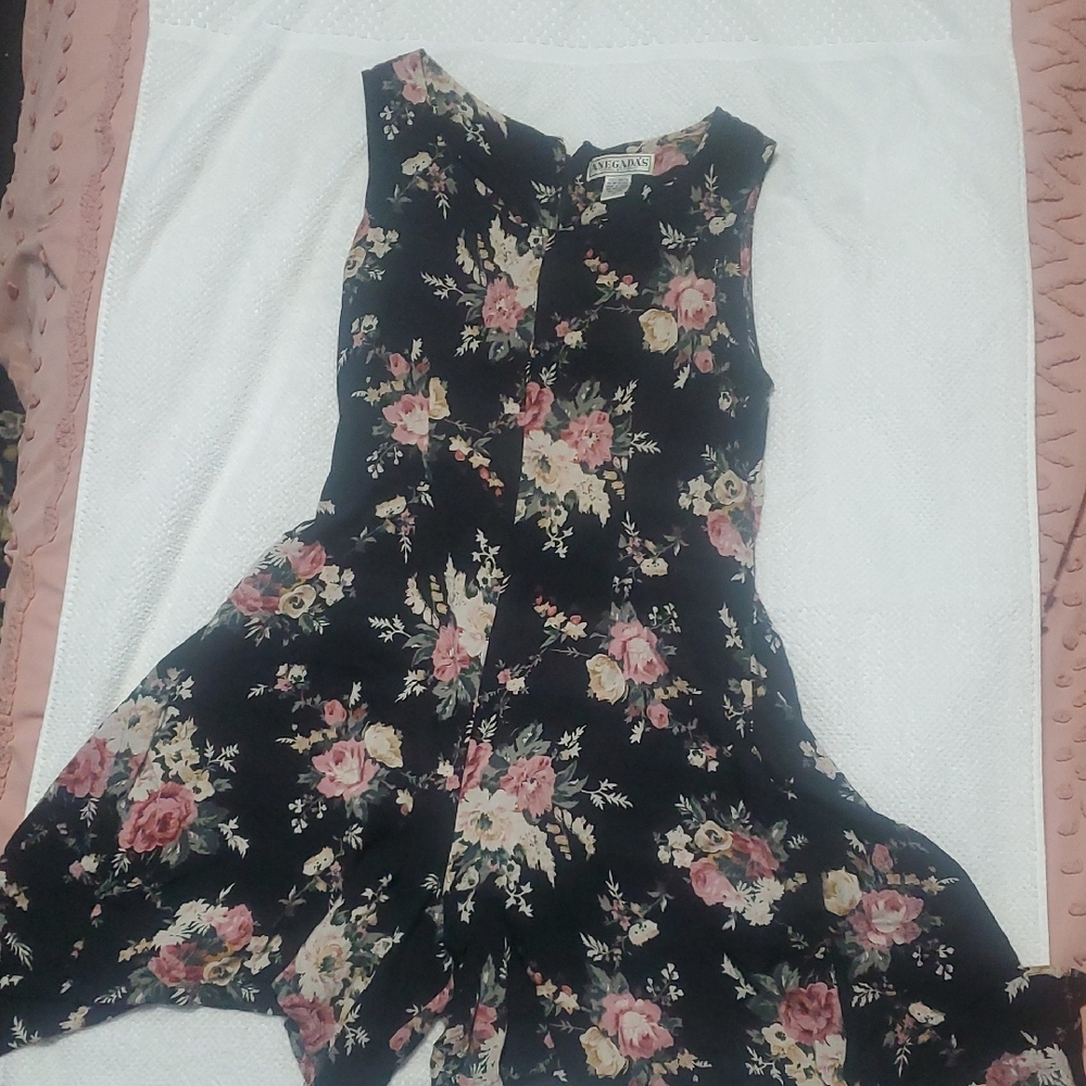 AEWomens Black Floral Sleeveless Romper